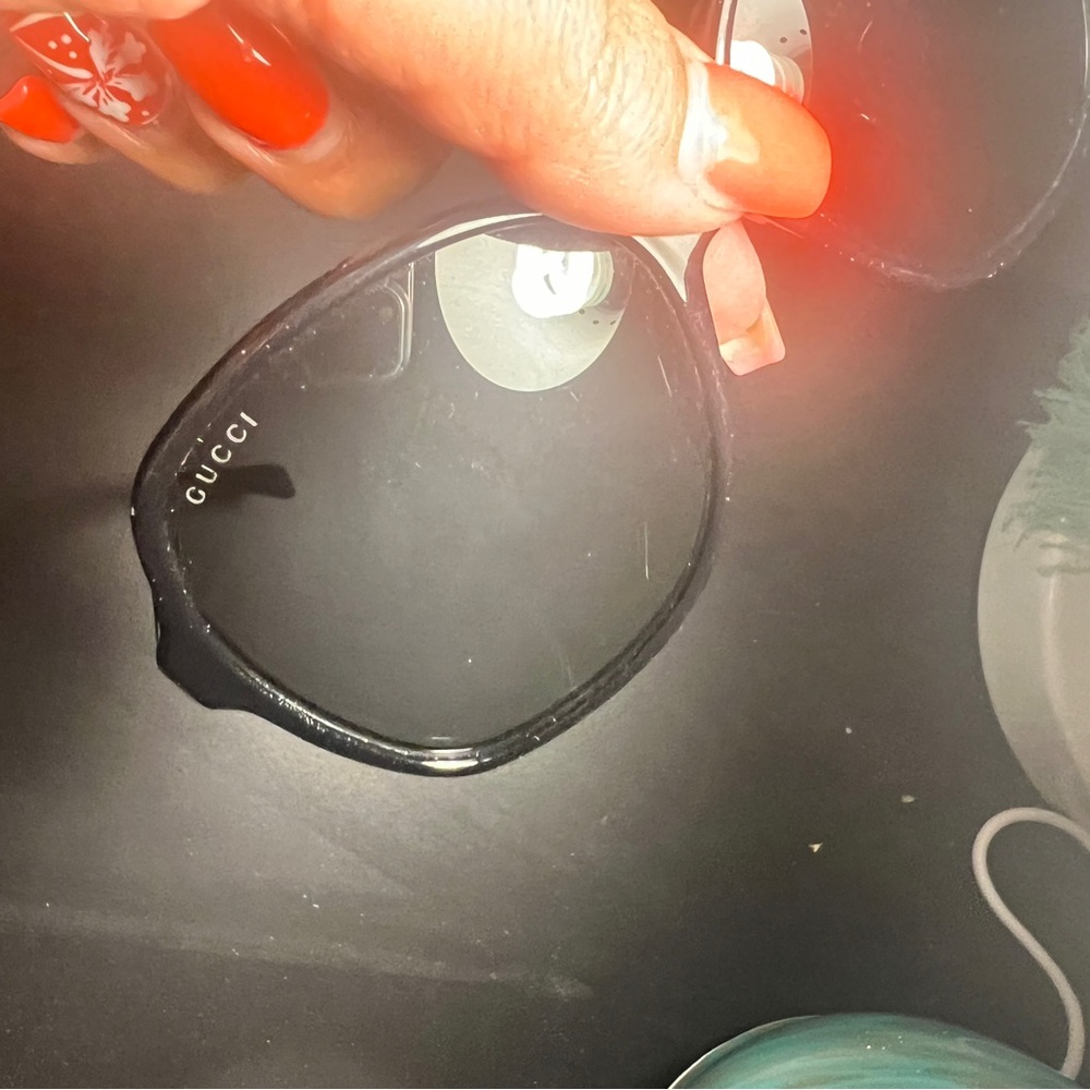 gently used Gucci sunglasses